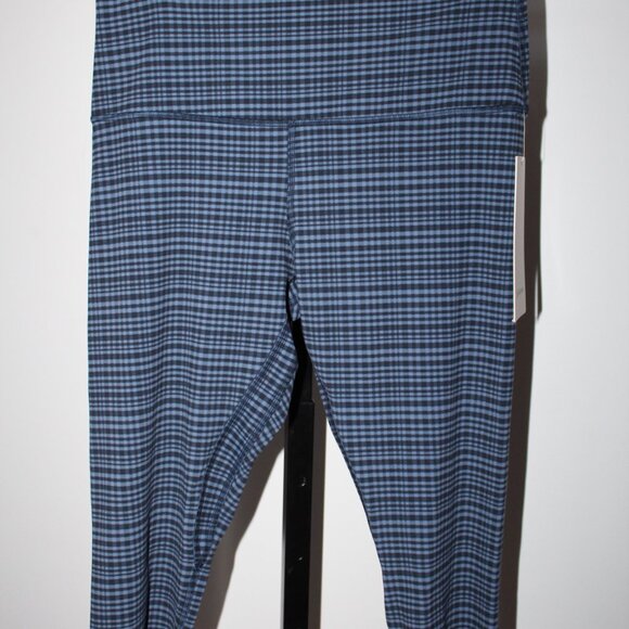 NWT Lululemon ALIGN High Rise Crop 17" GGWD Houndstooth Blue 10 - Picture 4 of 7